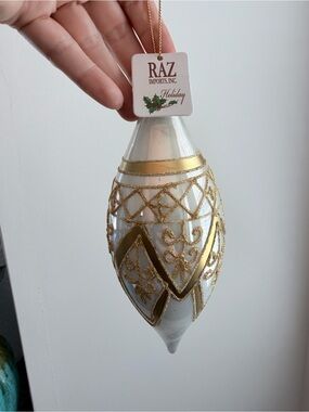RAZ Imports White & Gold Decorative Holiday Ornament